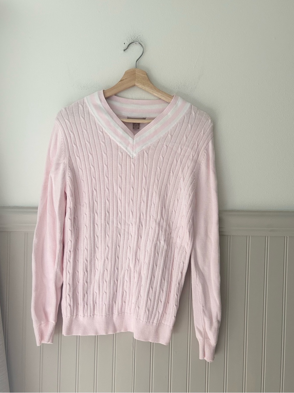 White Stag Women’s Large Light Pink Cable Knit V-Neck Sweater Pullover